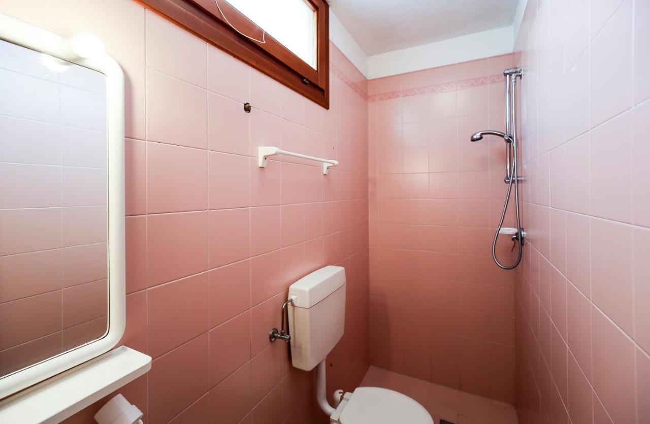 Campiello Apartment Бибионе Екстериор снимка